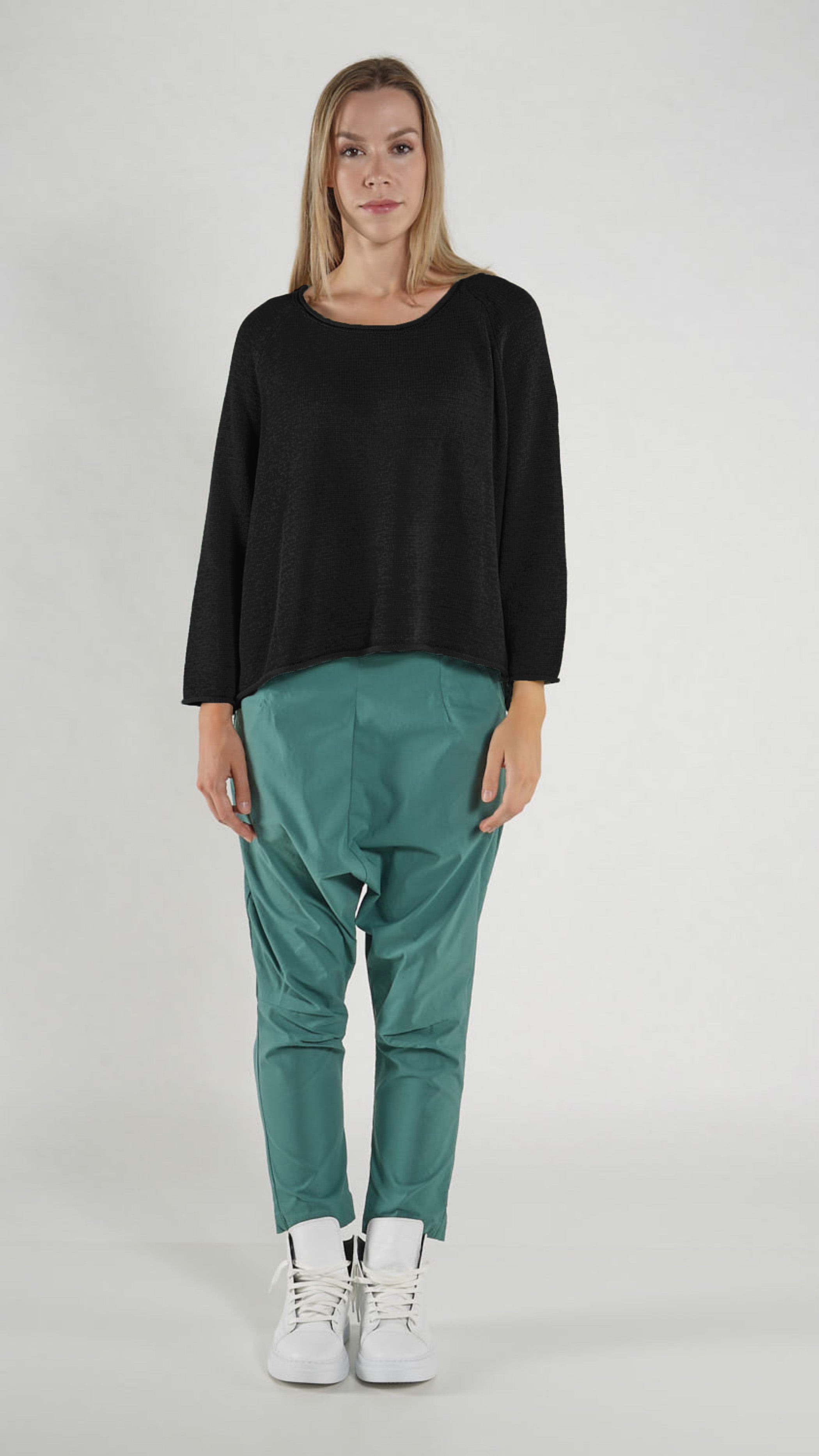 RUNDHOLZ BLACK LABEL Boxy Raglan Sleeve Knit Pullover in Black