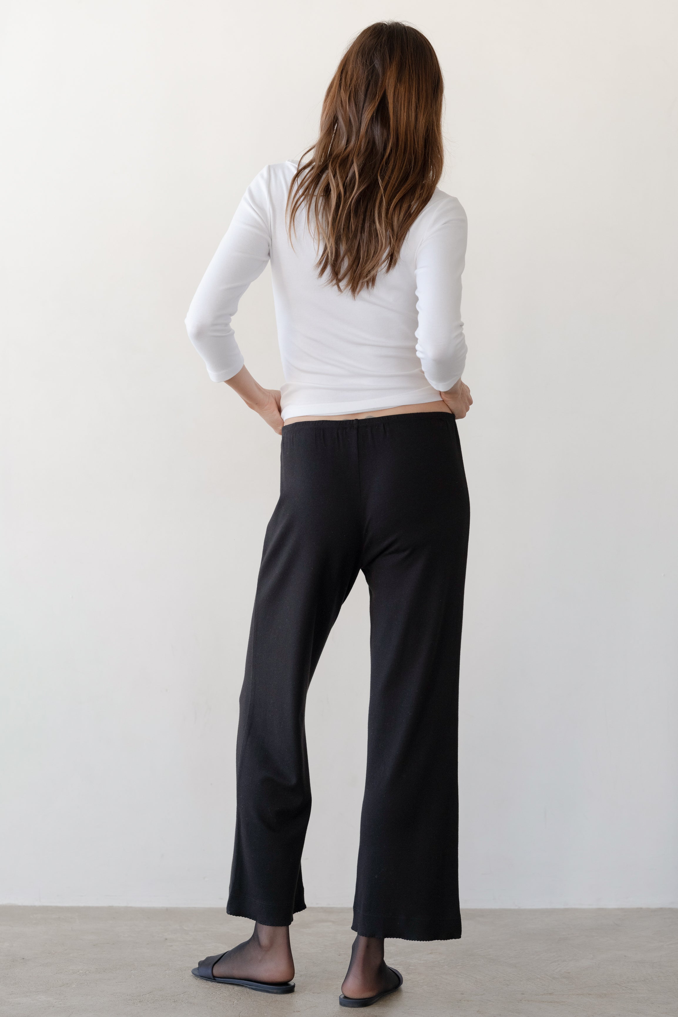 The Baby Rib Scallop Pant