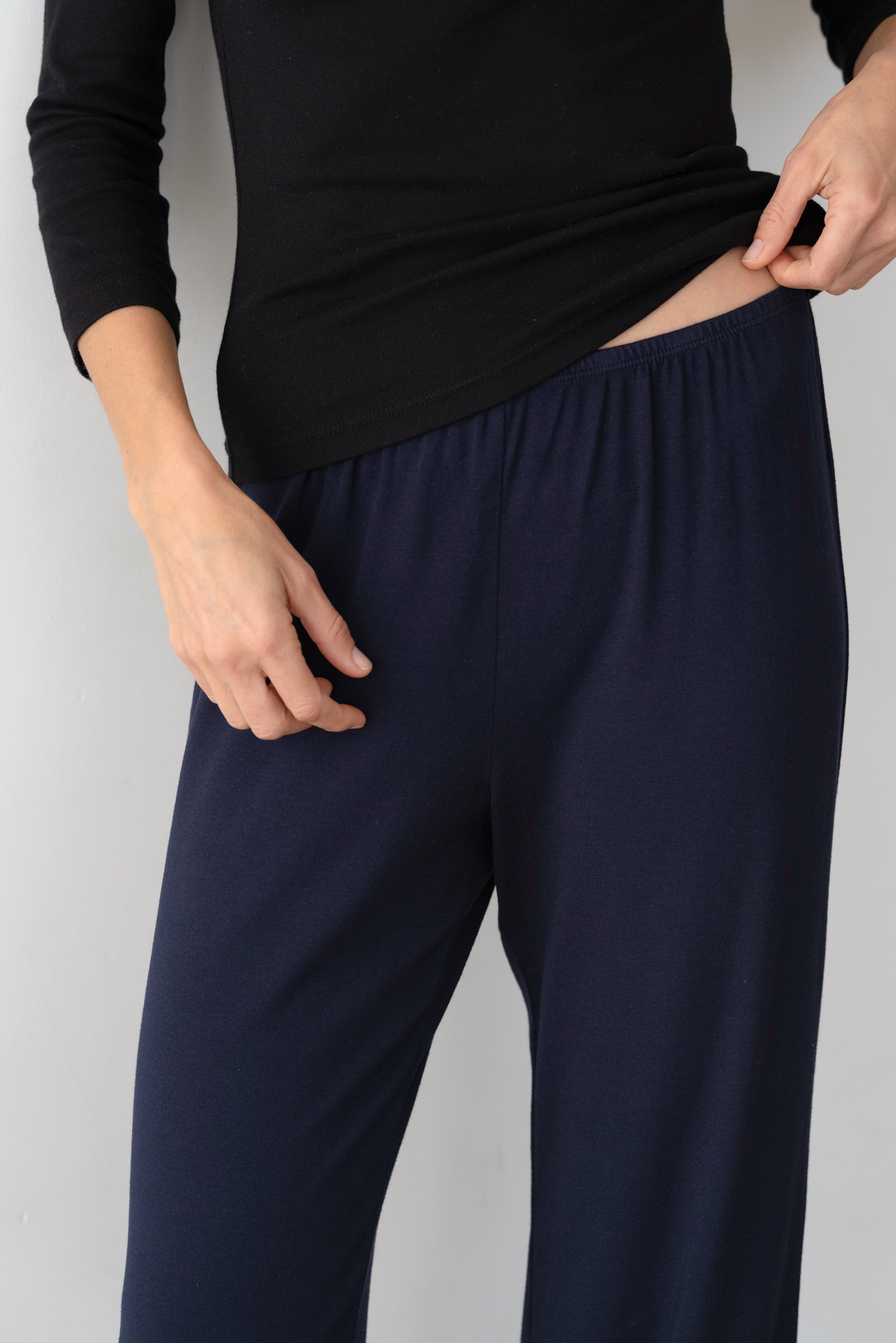 The Baby Rib Scallop Pant