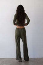 The Baby Rib Scallop Pant