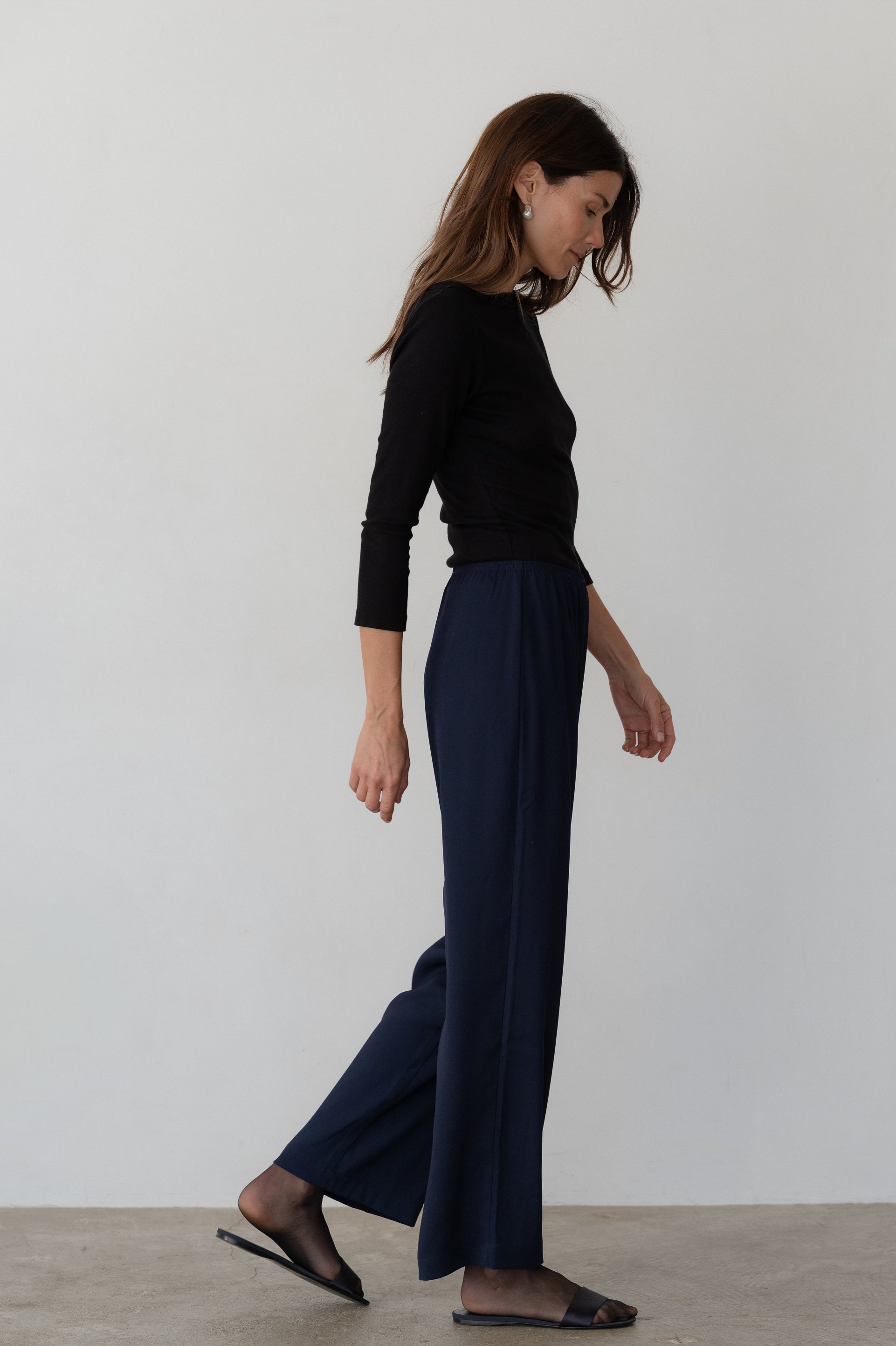 The Crepe Simple Pant