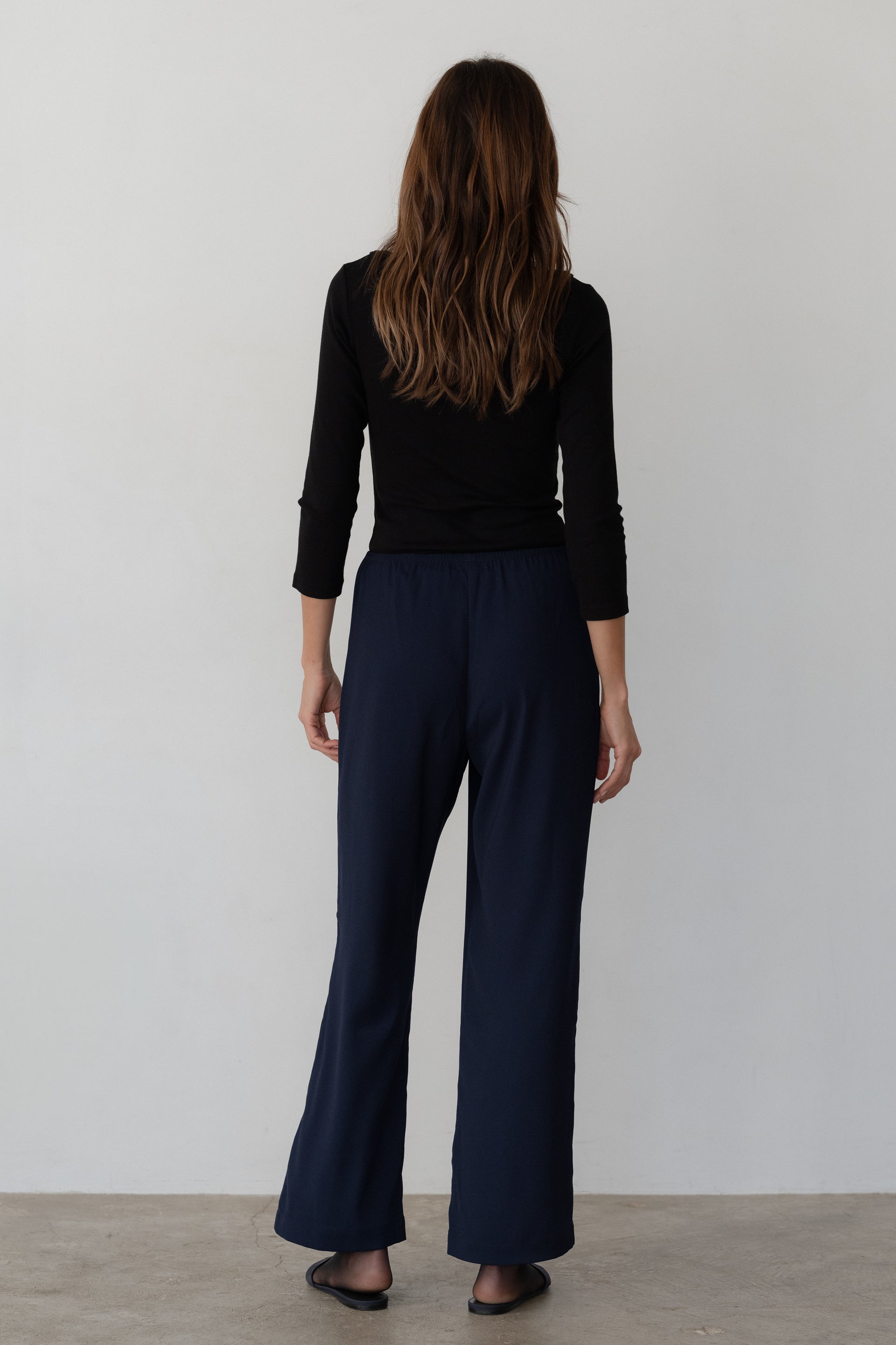 The Crepe Simple Pant