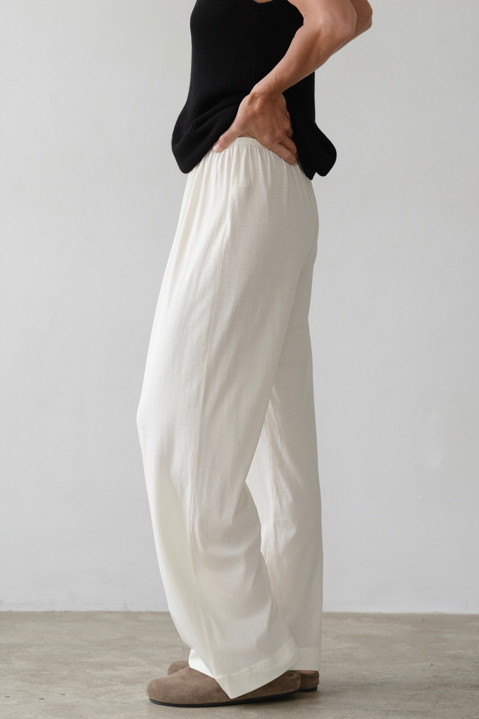 The Jersey Simple Crop Pant