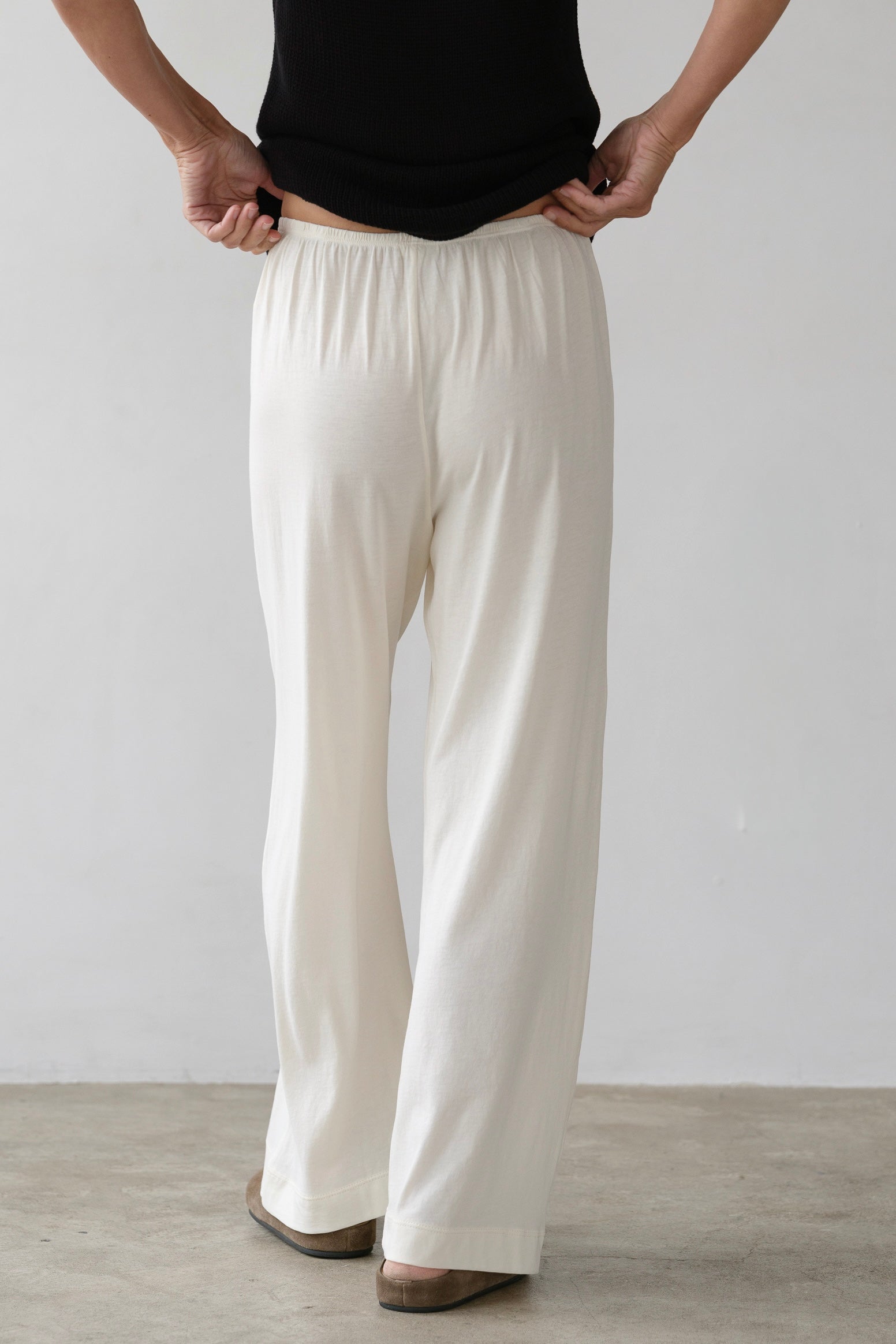 The Jersey Simple Crop Pant