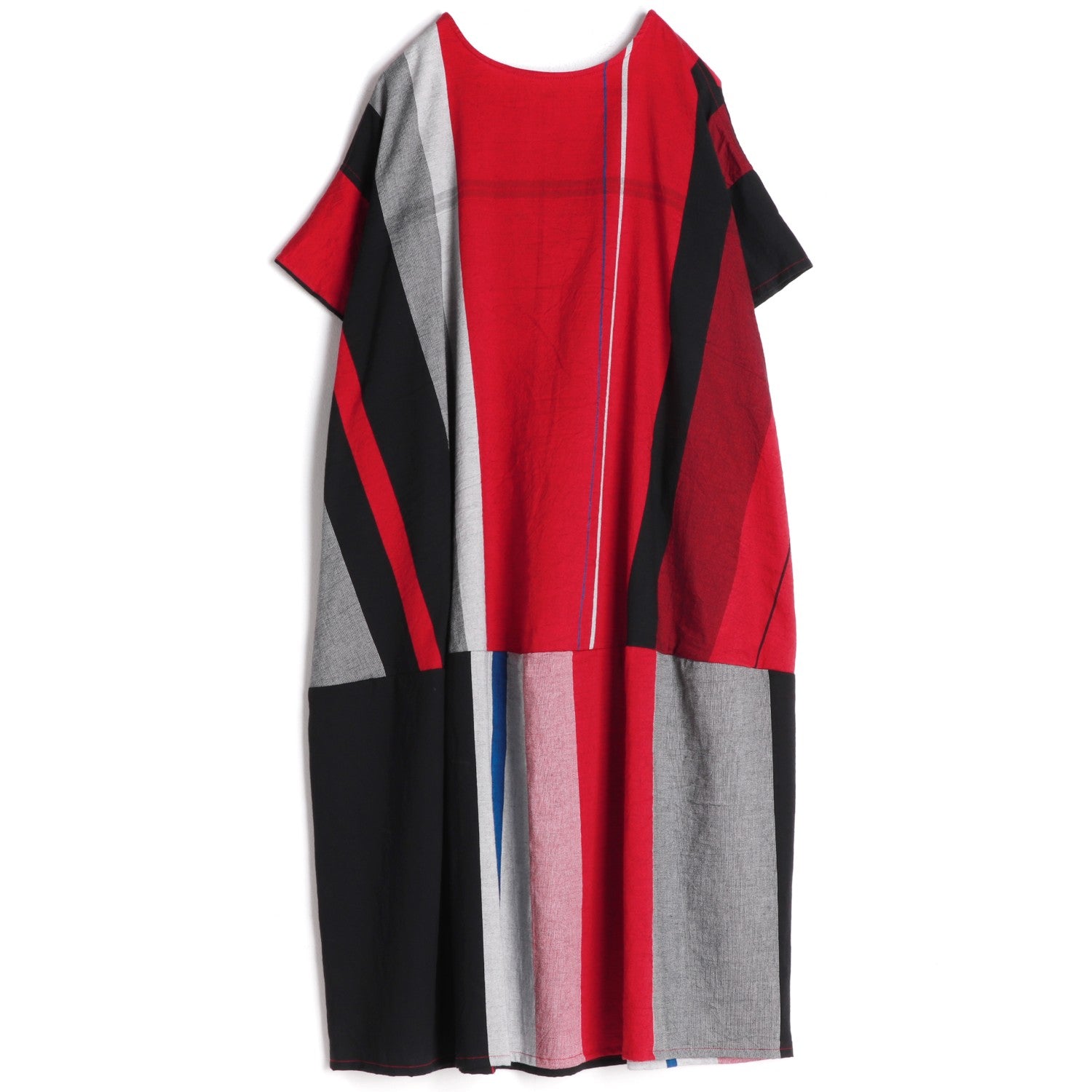 TAMAKI NIIME Short Sleeved Pocket Dress - Abstract Puzzle