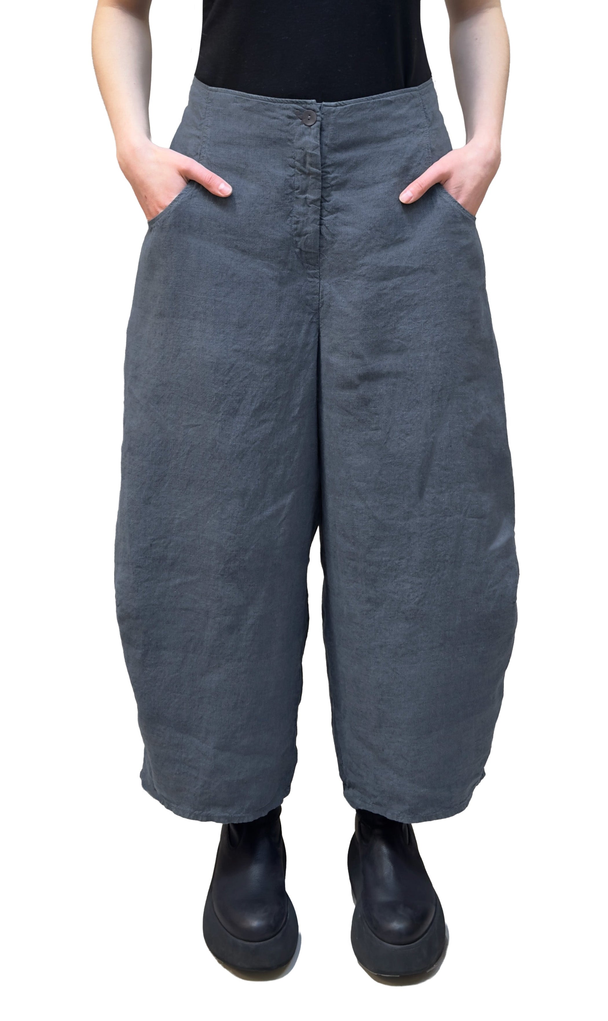 OSKA Barrel Leg Linen Pant in Dew