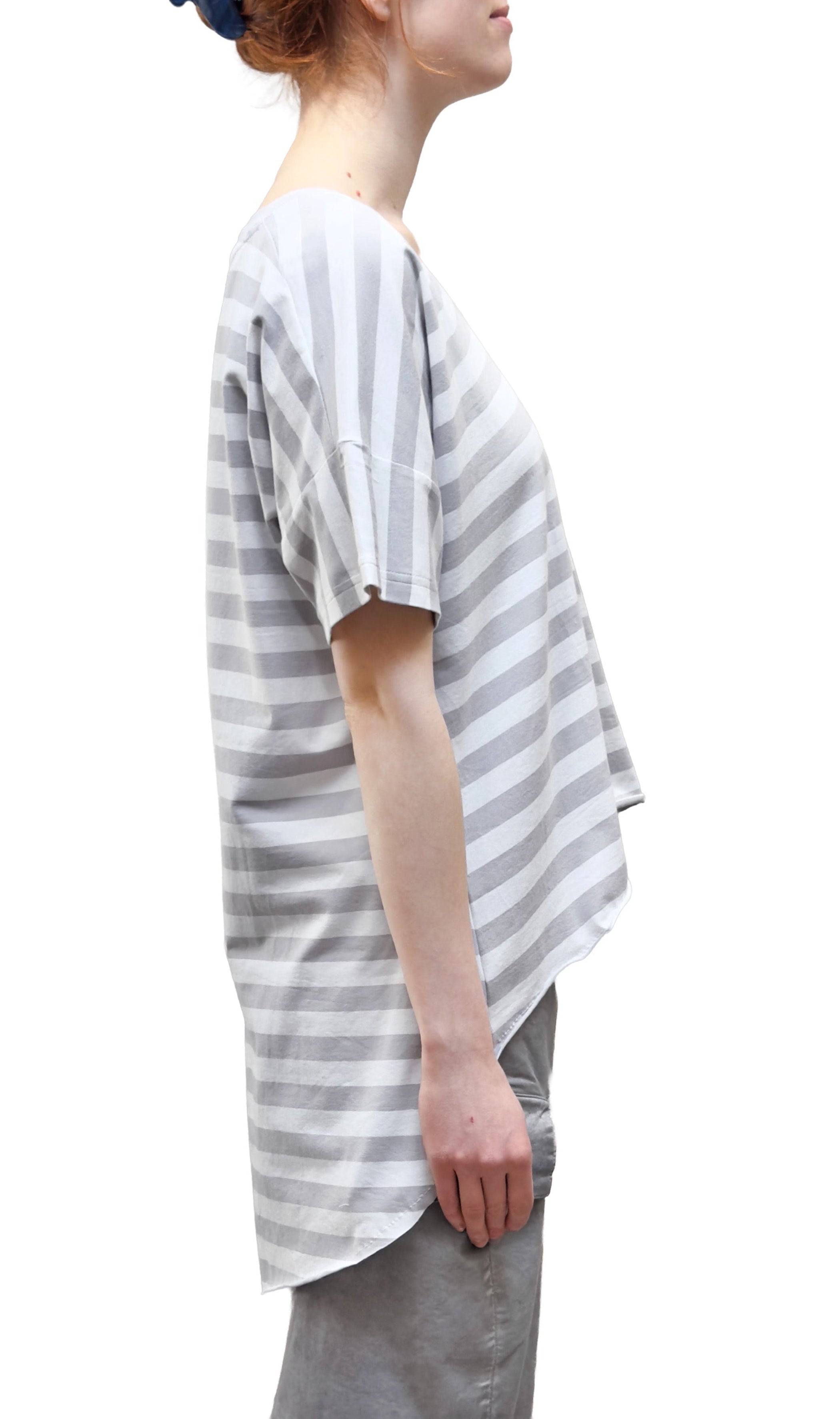 PLU V-neck Hi-Lo Tee in Cement Stripes