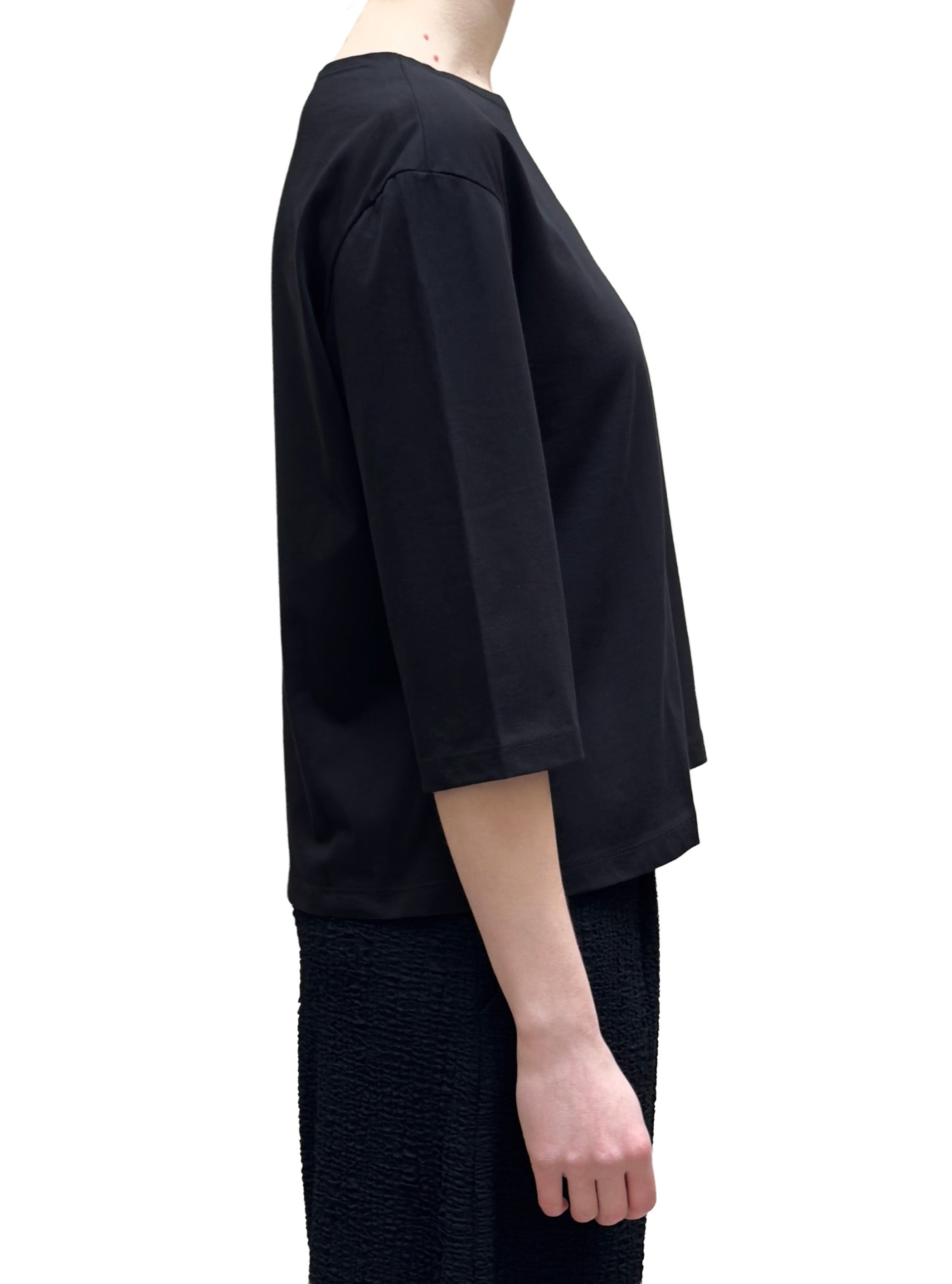 MAMA B Cropped T-Shirt in Black