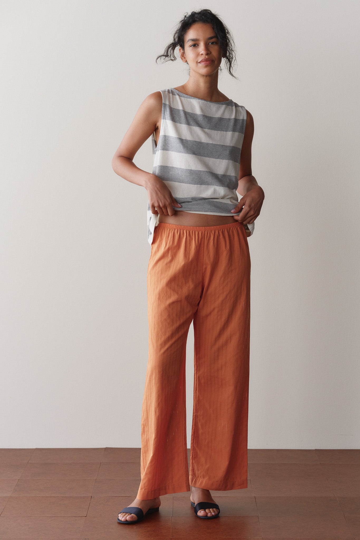 The Eyelet Pop Simple Crop Pant