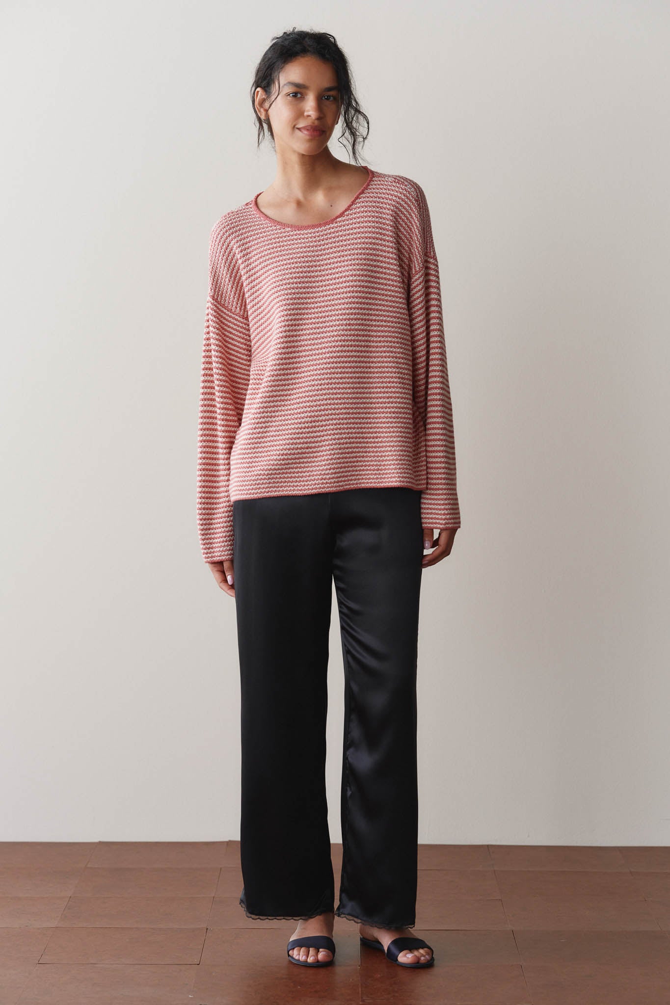 The Silk Lace Simple Pant