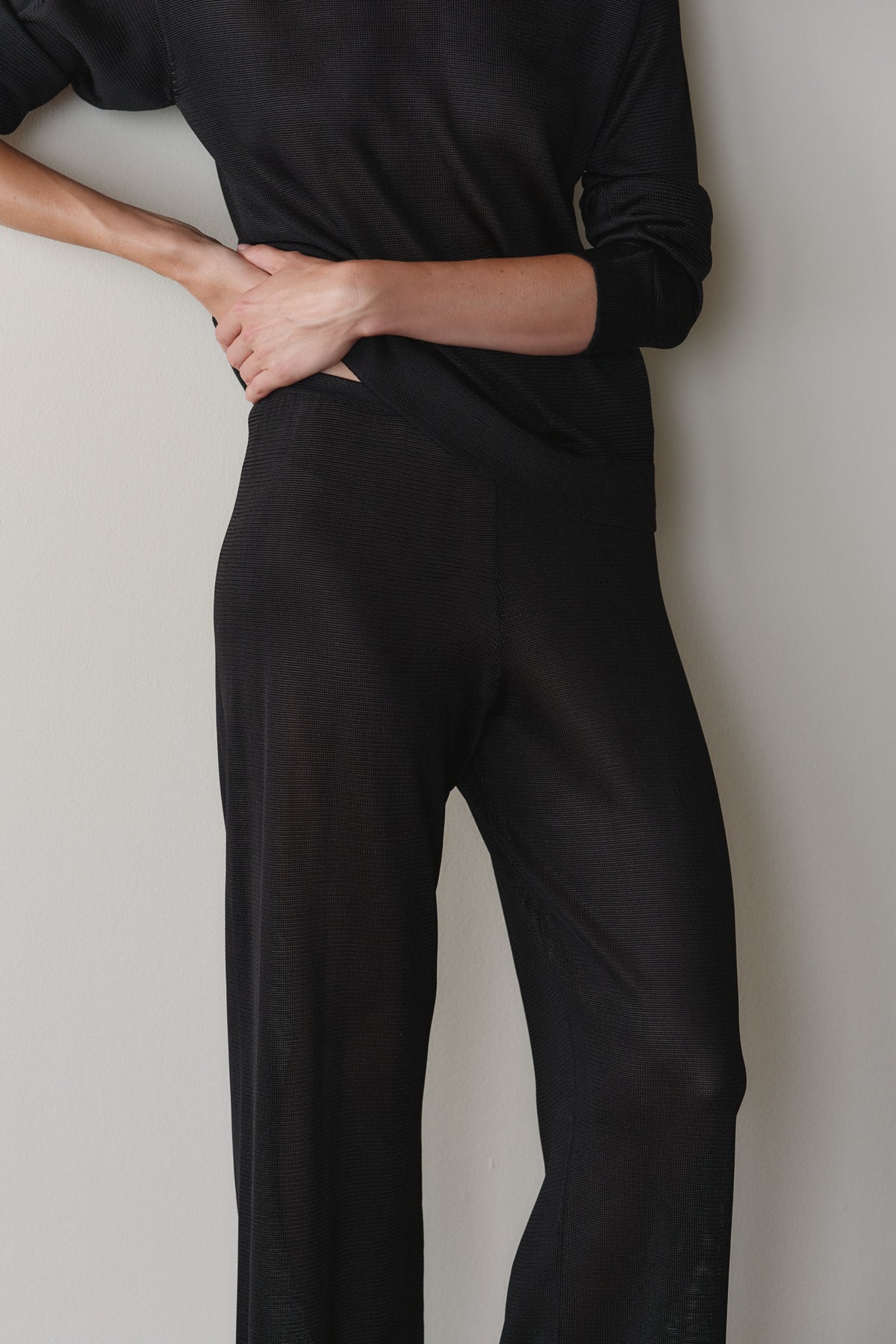The Slinky Simple Pant