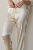 The Silk Stretch Board Pant Creme