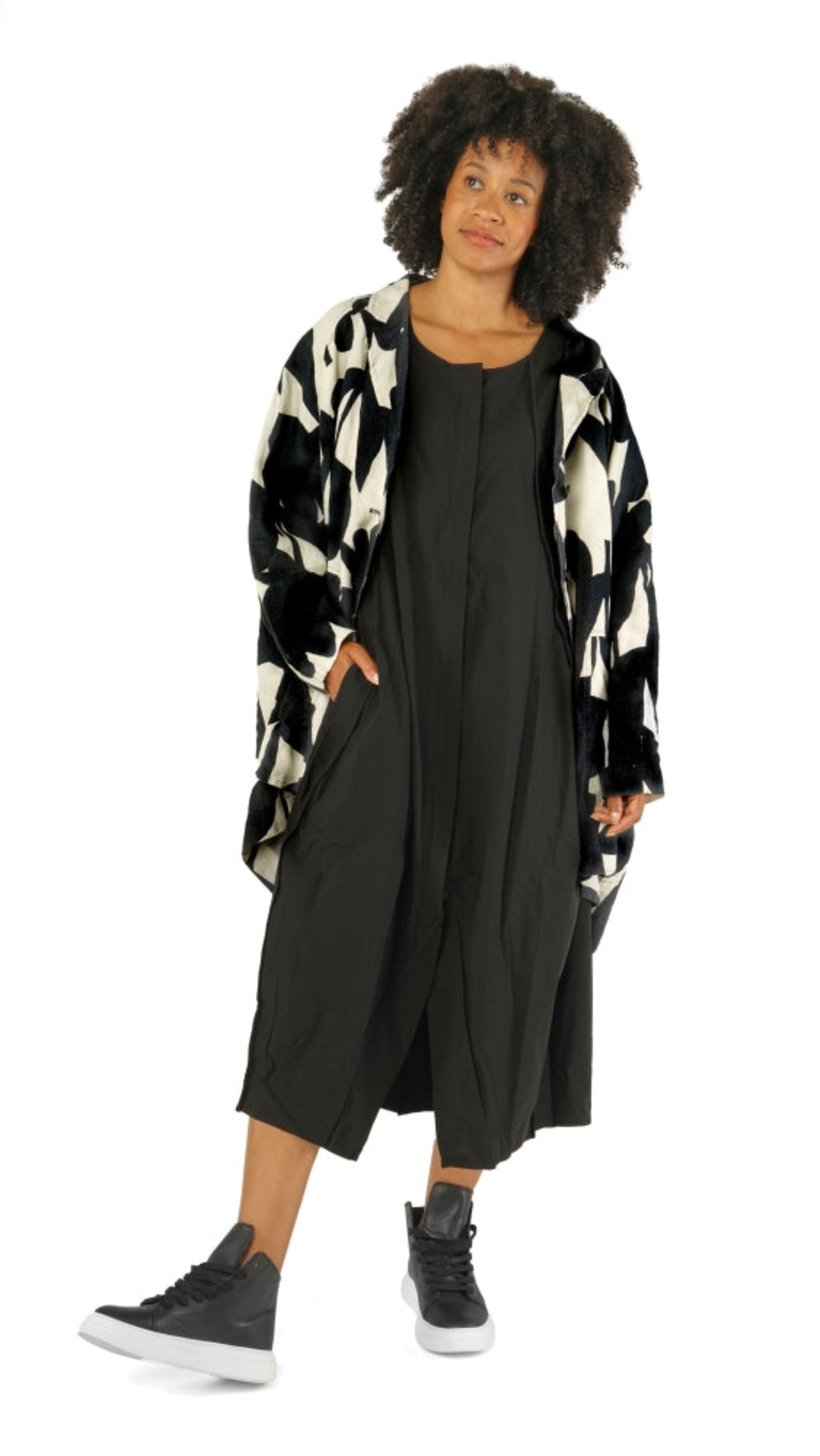 RUNDHOLZ BLACK LABEL Relaxed One-size Jacket in Black Print