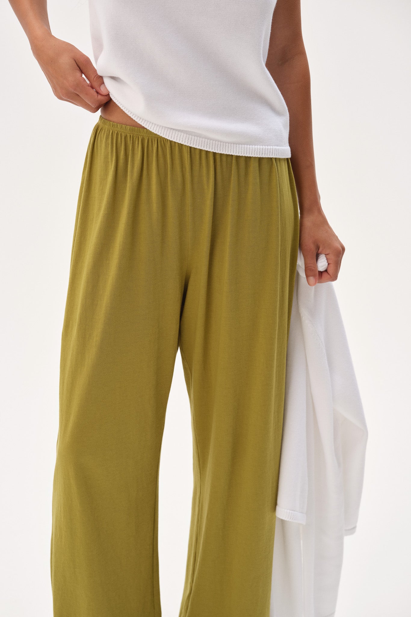 The Jersey Simple Crop Pant