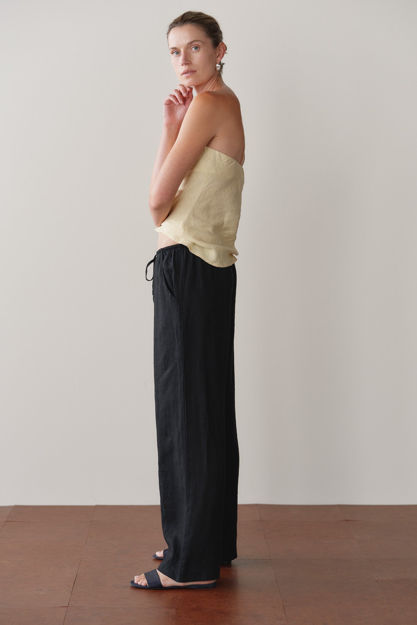 The Linen Drawstring Pant