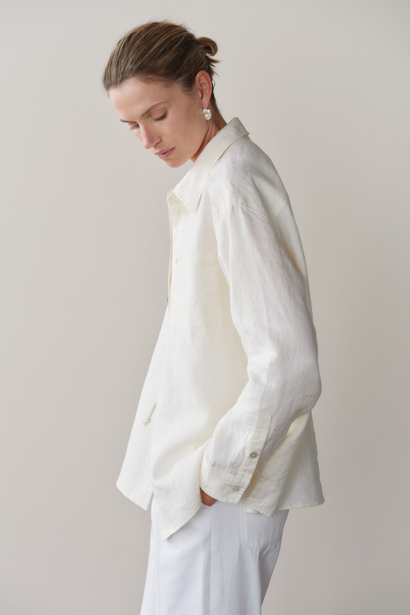 The Linen Relaxed Shirt