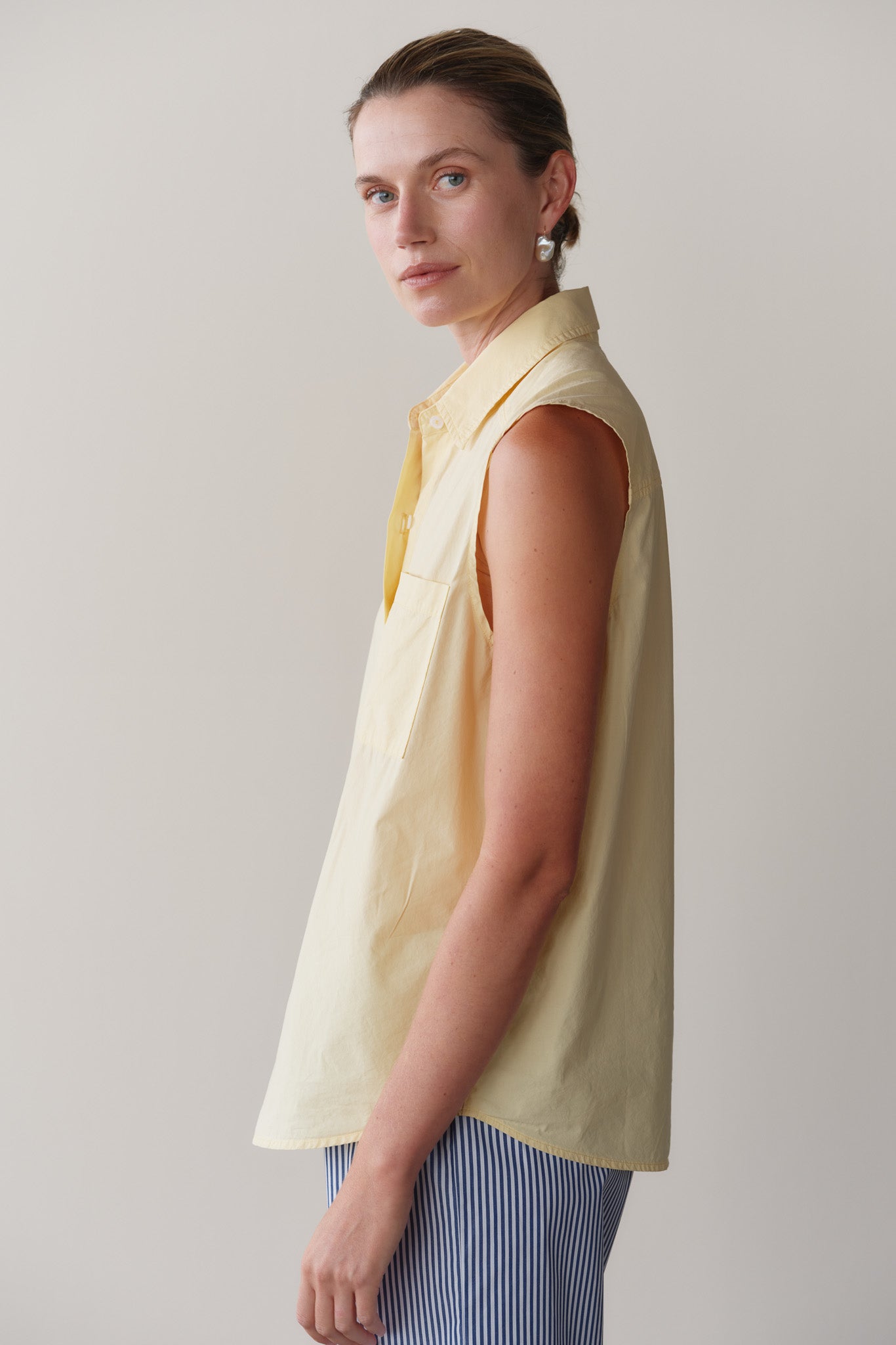 The Pop Sleeveless Shirt