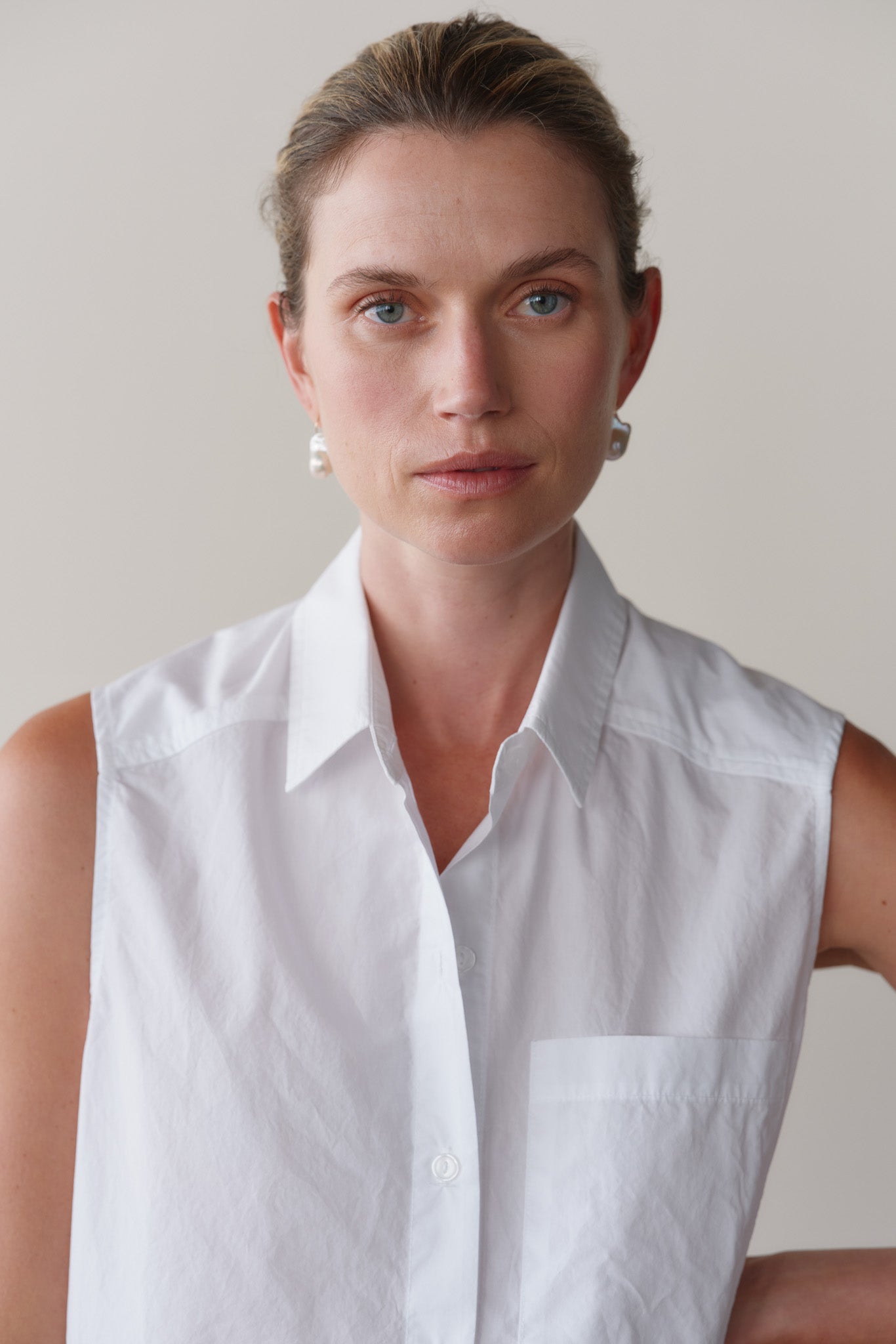 The Pop Sleeveless Shirt