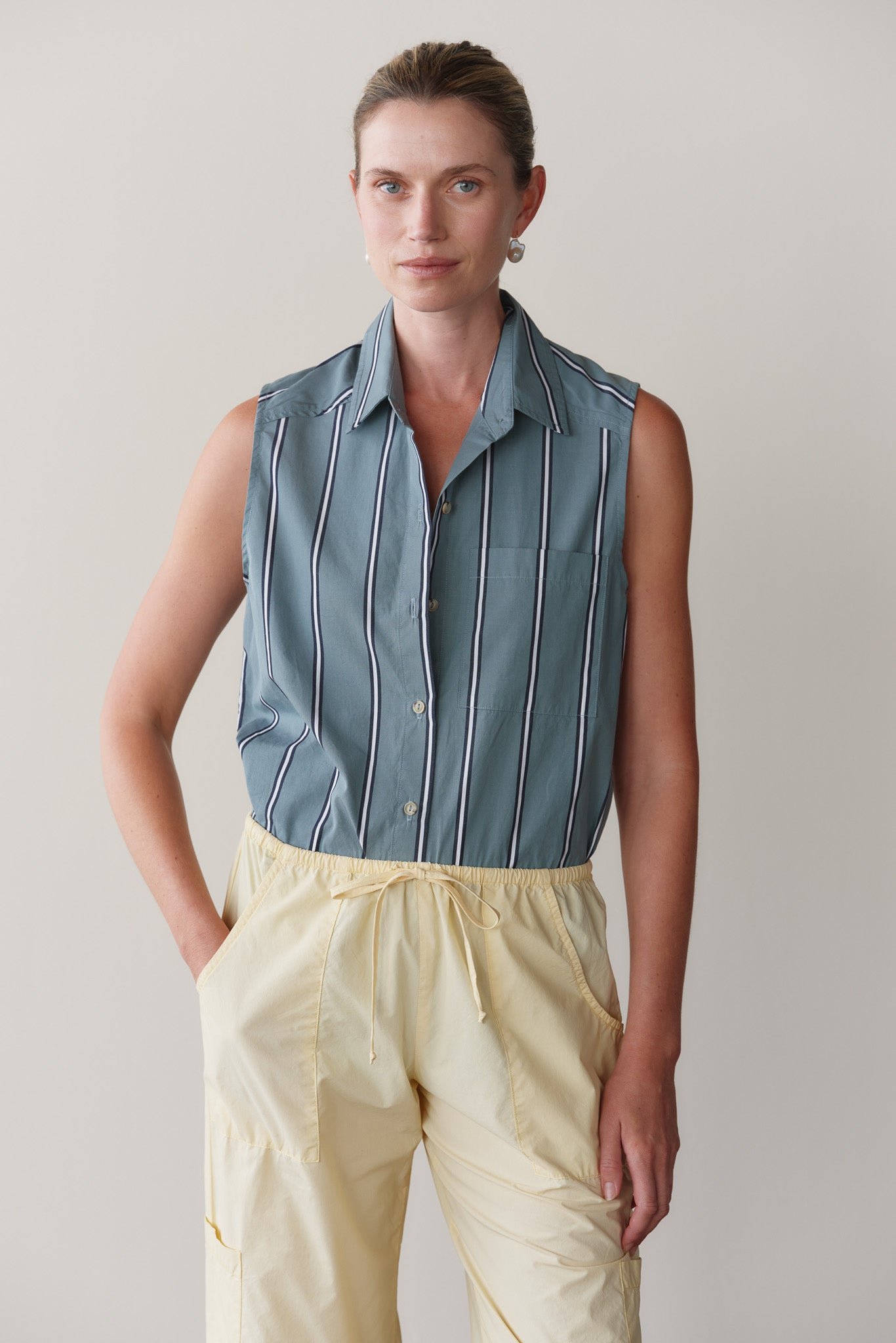 The Pop Sleeveless Shirt
